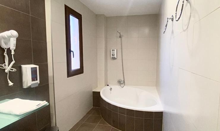 Hotel-Asador Montes Oretanos Pulgar Екстериор снимка