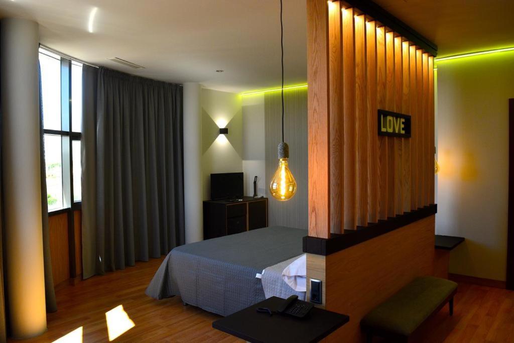 Hotel-Asador Montes Oretanos Pulgar Екстериор снимка
