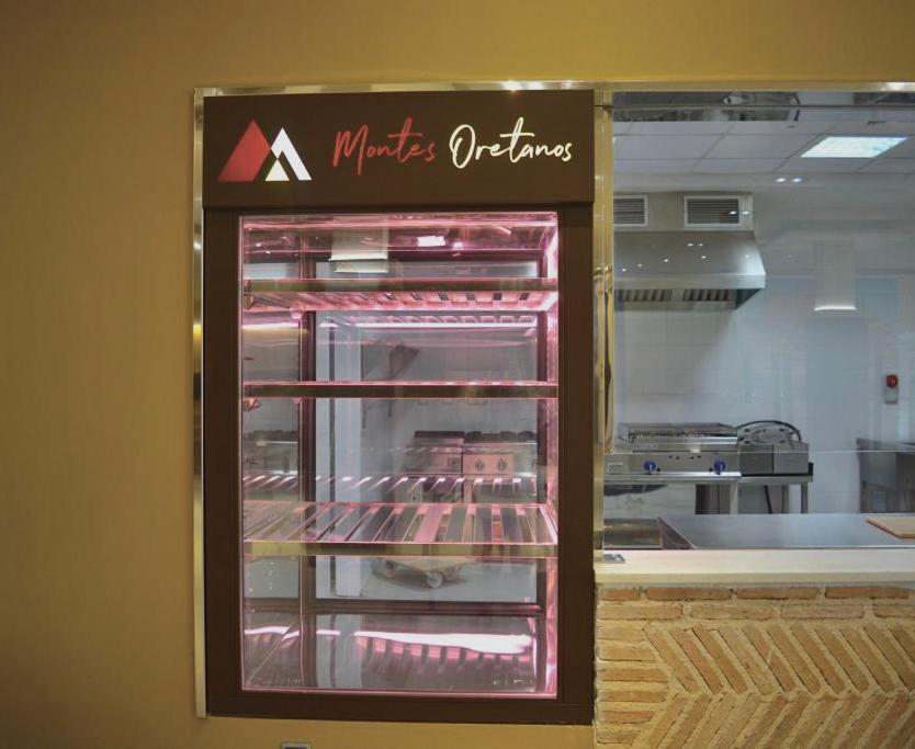 Hotel-Asador Montes Oretanos Pulgar Екстериор снимка