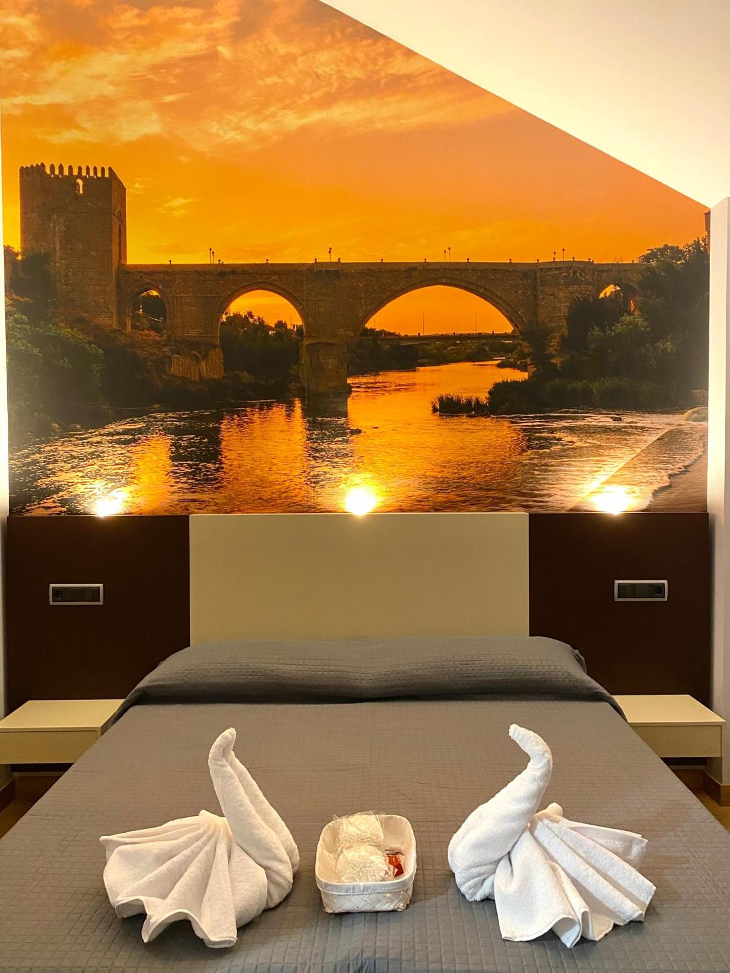 Hotel-Asador Montes Oretanos Pulgar Екстериор снимка